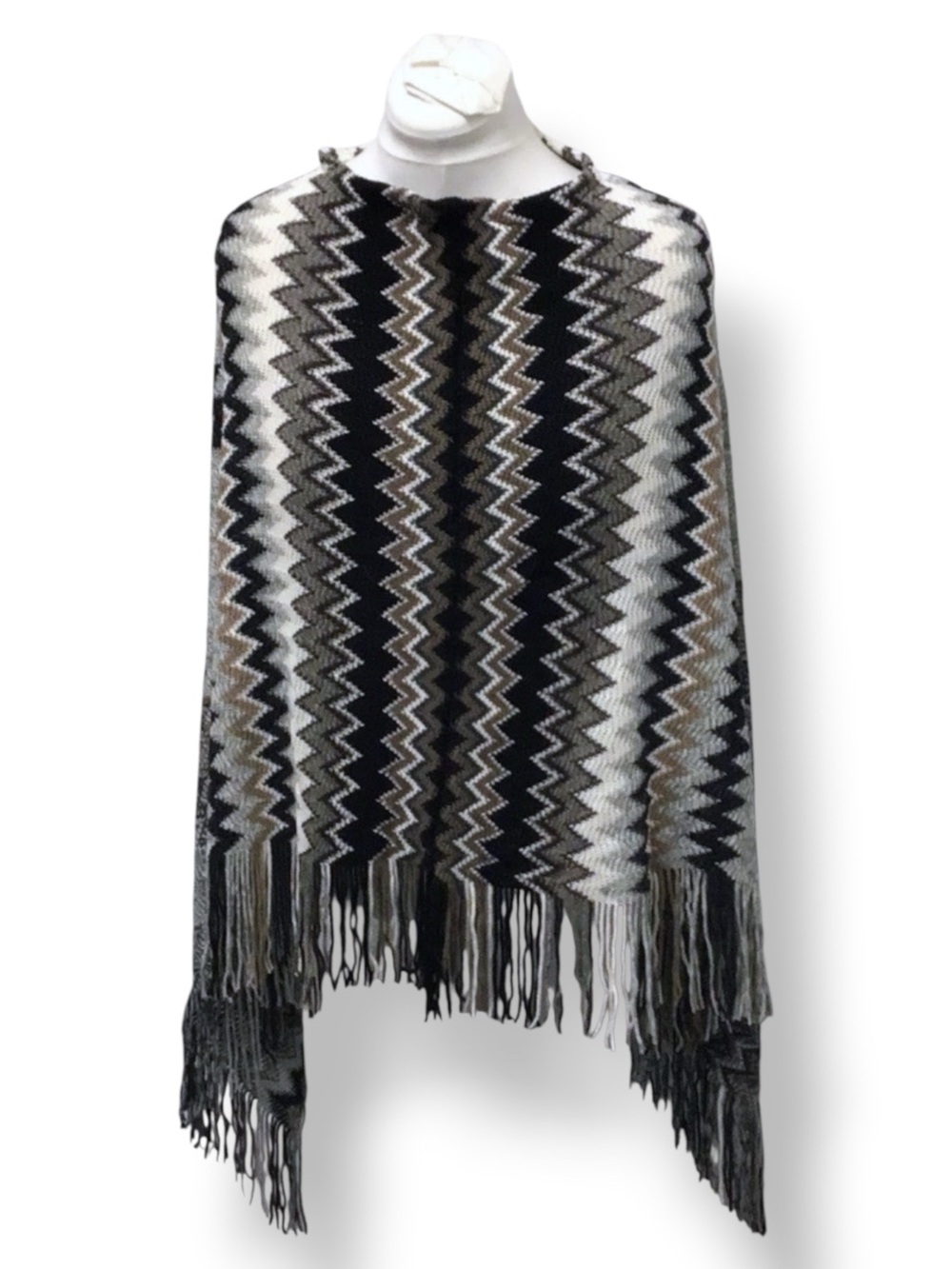 Cruise Club Women’s Boho Ethnic Pull-Over Sweater Poncho, Gray, One Size
